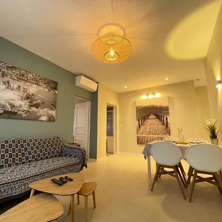 Superbe T3 Climatise - 62m2 - 4 Etoiles - Centre Historique Vue Port De Plaisance - Wifi - 5e Avec Ascenseur Apartment Toulon
