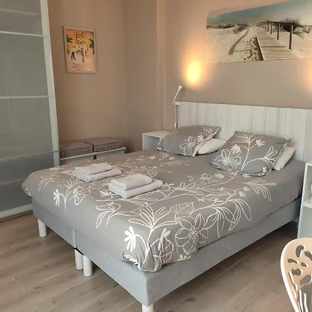 Superbe T3 Climatise - 62m2 - 4 Etoiles - Centre Historique Vue Port De Plaisance - Wifi - 5e Avec Ascenseur Toulon