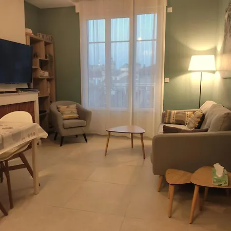 Appartement Superbe T3 Climatise - 62m2 - 4 Etoiles - Centre Historique Vue Port De Plaisance - Wifi - 5e Avec Ascenseur Toulon